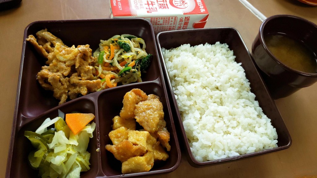 鎌倉市中学校給食