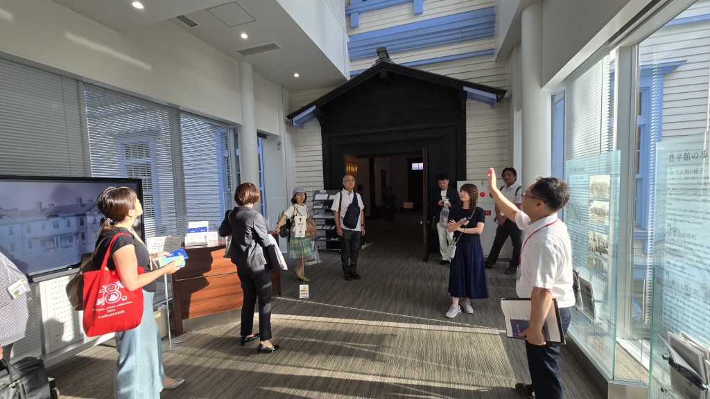 豊平館